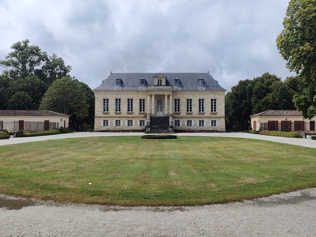 chateau de leognan